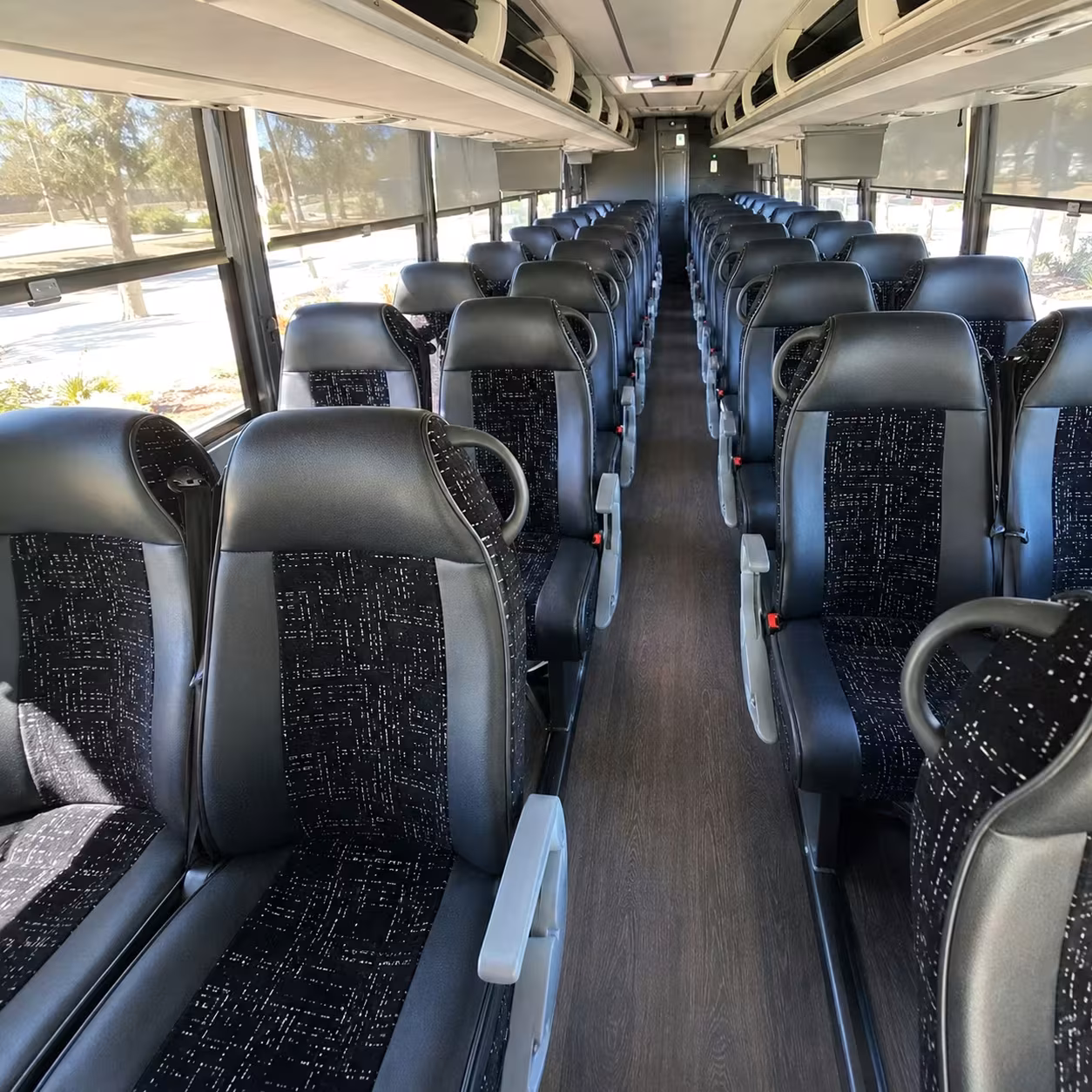 edison charter bus rentals to newark liberty airport